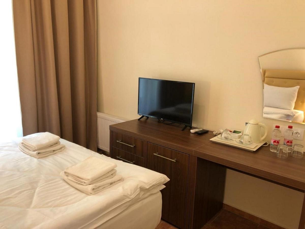 Amra Park-Hotel & Spa Gagra Værelse billede